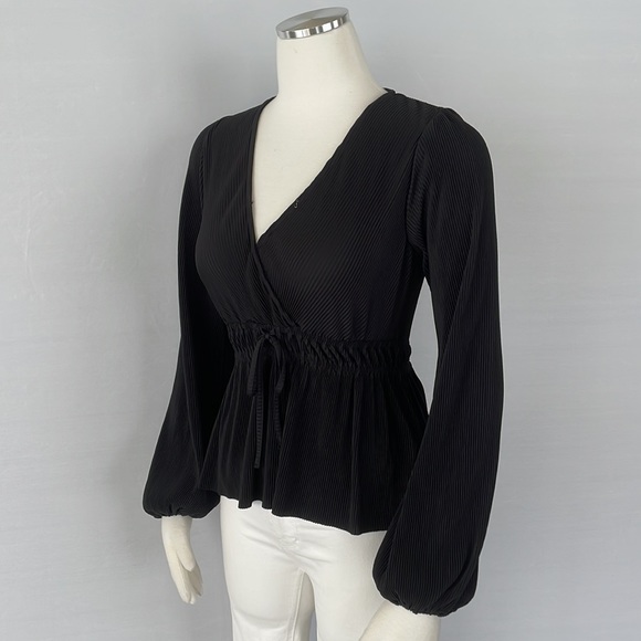 NWT Abercrombie and Fitch Black Top X Small - Picture 8 of 11